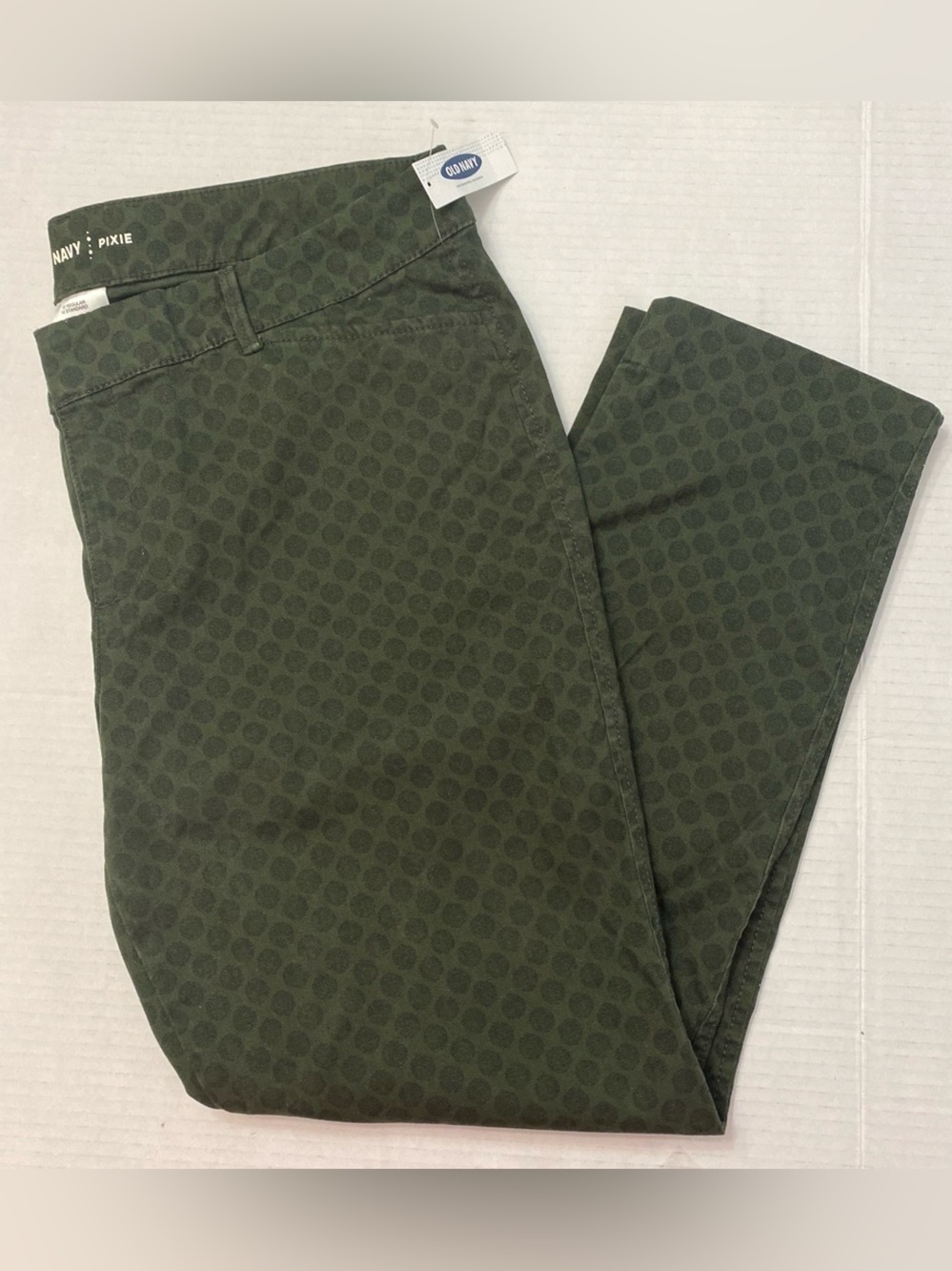 Old Navy Pixie pants green dot print